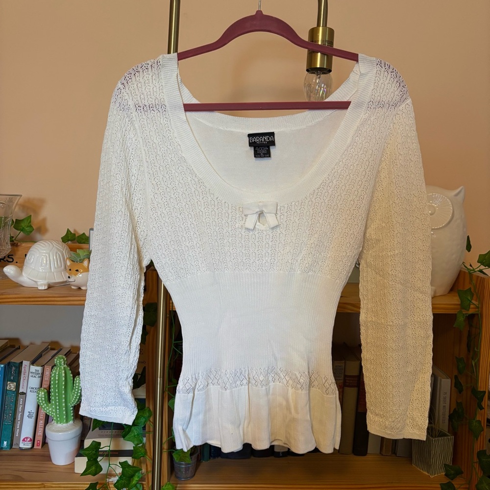 Baranda White Knit Blouse with Bow